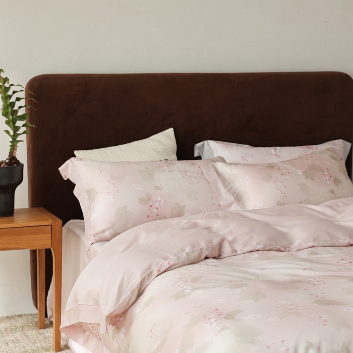 91家纺网 家纺一手货源 找家纺 ROZ home 蕊姿家居 2026春夏新款60s天丝棉数码印花四件套 秋海棠 粉