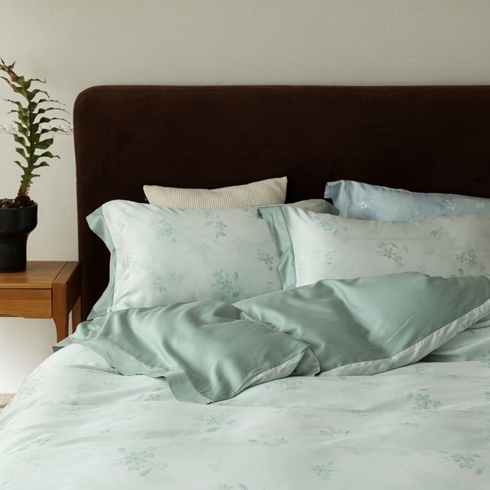 91家纺网 家纺一手货源 找家纺 ROZ home 蕊姿家居 2026春夏新款60s天丝棉数码印花四件套 浮香 绿