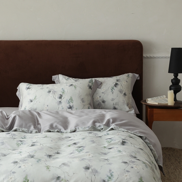 91家纺网 家纺一手货源 找家纺 ROZ home 蕊姿家居 2026春夏新款60s天丝棉数码印花四件套 葡萄 绿