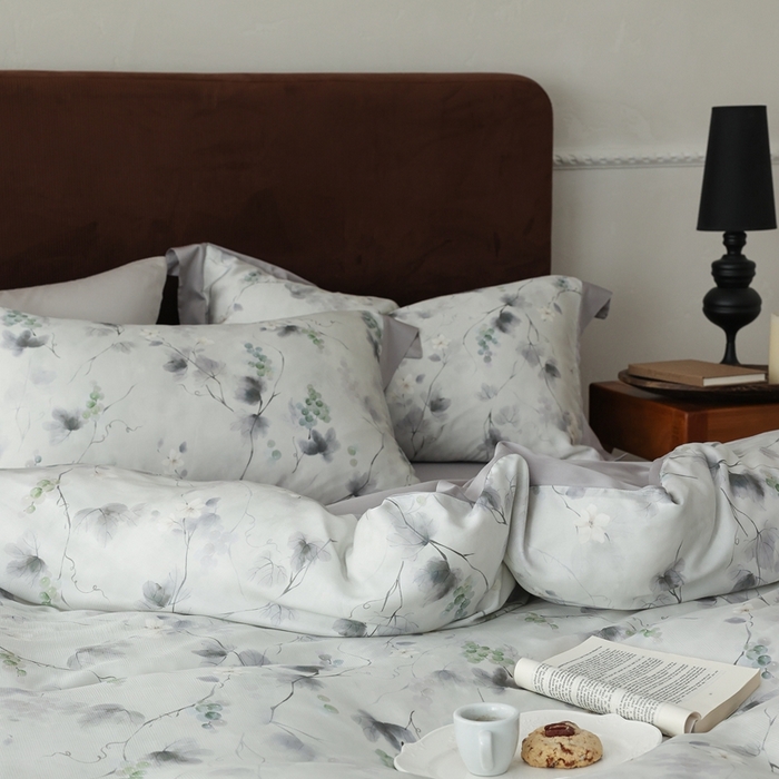 91家纺网 家纺一手货源 找家纺 ROZ home 蕊姿家居 2026春夏新款60s天丝棉数码印花四件套 葡萄 绿