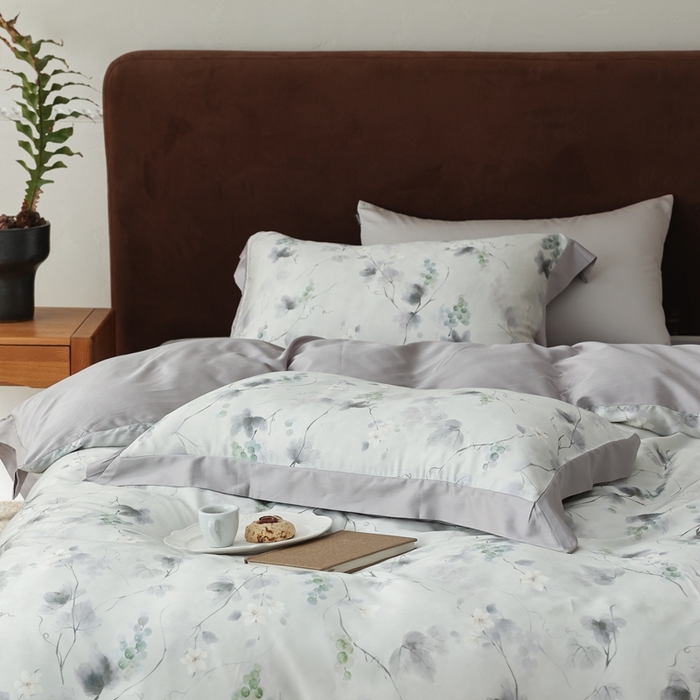 91家纺网 家纺一手货源 找家纺 ROZ home 蕊姿家居 2026春夏新款60s天丝棉数码印花四件套 葡萄 绿