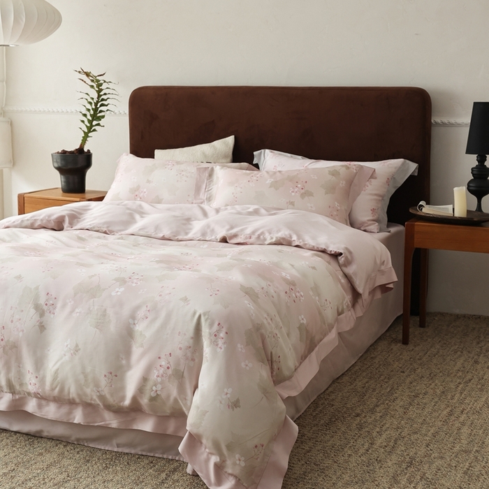 91家纺网 家纺一手货源 找家纺 ROZ home 蕊姿家居 2026春夏新款60s天丝棉数码印花四件套 秋海棠 粉