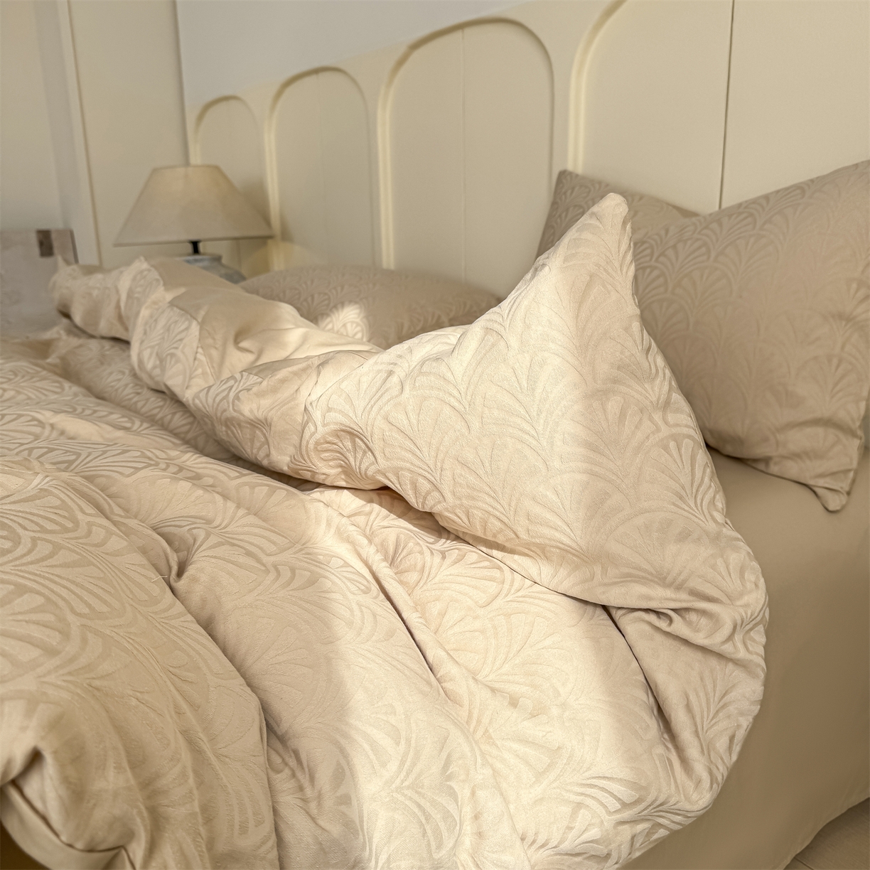 91家纺网 家纺一手货源 找家纺 灰鲸 2026新款全棉纯棉厚织贡缎大提花四件套 云锦-可可杏