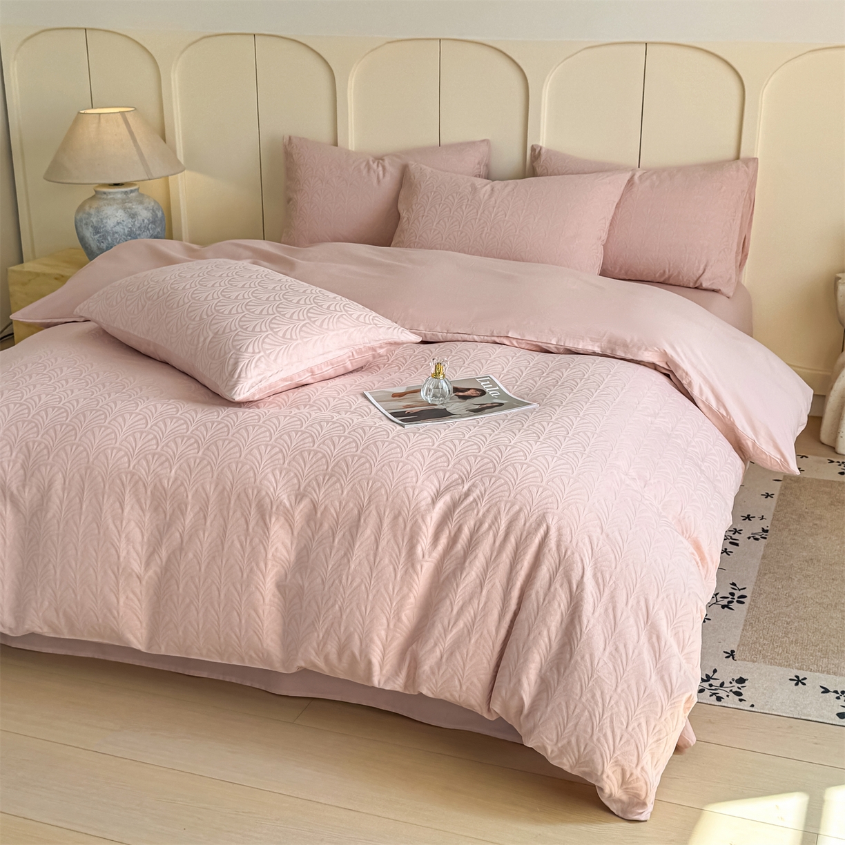 91家纺网 家纺一手货源 找家纺 灰鲸 2026新款全棉纯棉厚织贡缎大提花四件套 云锦-蜜春粉