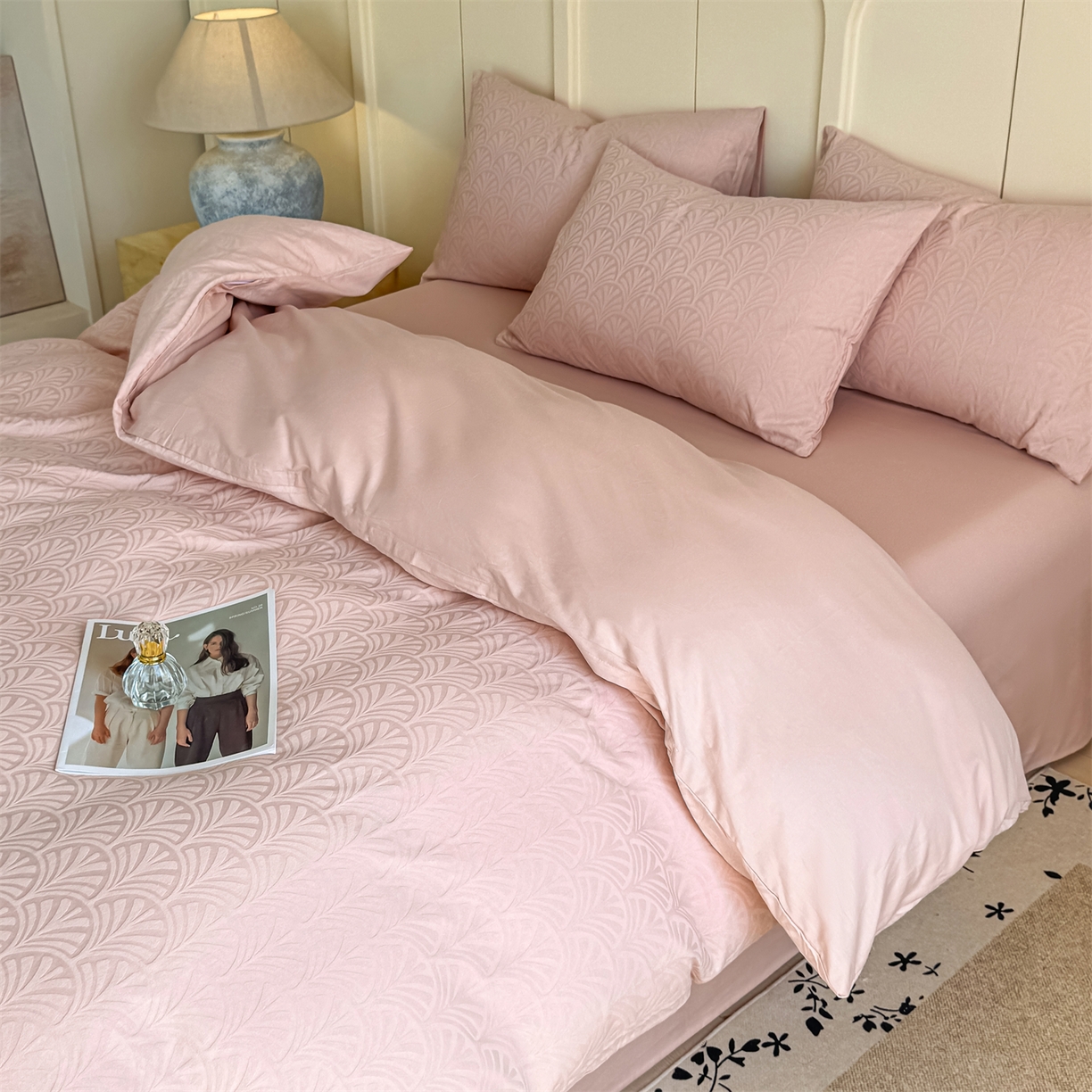 91家纺网 家纺一手货源 找家纺 灰鲸 2026新款全棉纯棉厚织贡缎大提花四件套 云锦-蜜春粉