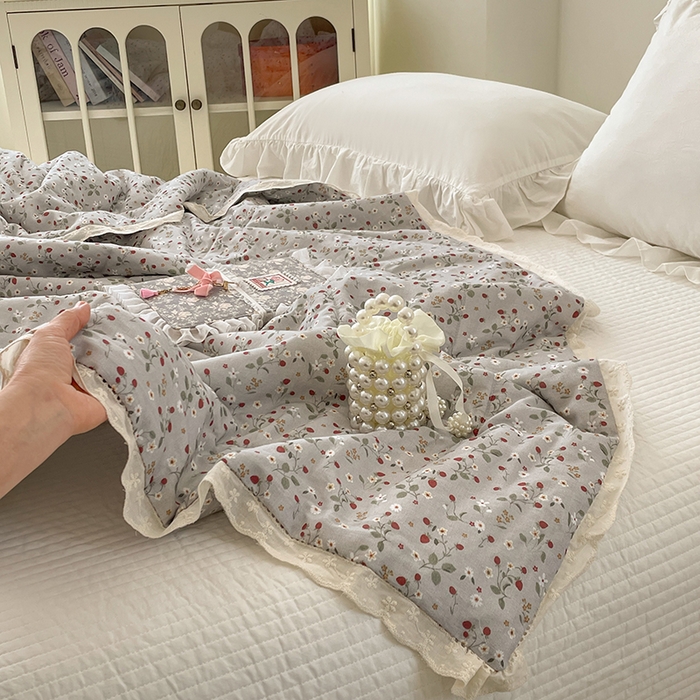 91家纺网 家纺一手货源 找家纺 yyds网供 2026新款A类法式花卉小清新全棉纯棉双层纱花边夏被夏凉被空调被 雏菊灰