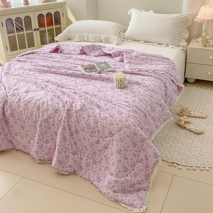 91家纺网 家纺一手货源 找家纺 yyds网供 2026新款A类法式花卉小清新全棉纯棉双层纱花边夏被夏凉被空调被 花季紫