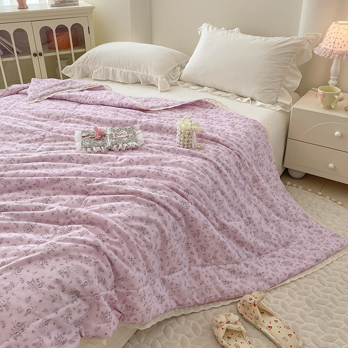 91家纺网 家纺一手货源 找家纺 yyds网供 2026新款A类法式花卉小清新全棉纯棉双层纱花边夏被夏凉被空调被 花季紫