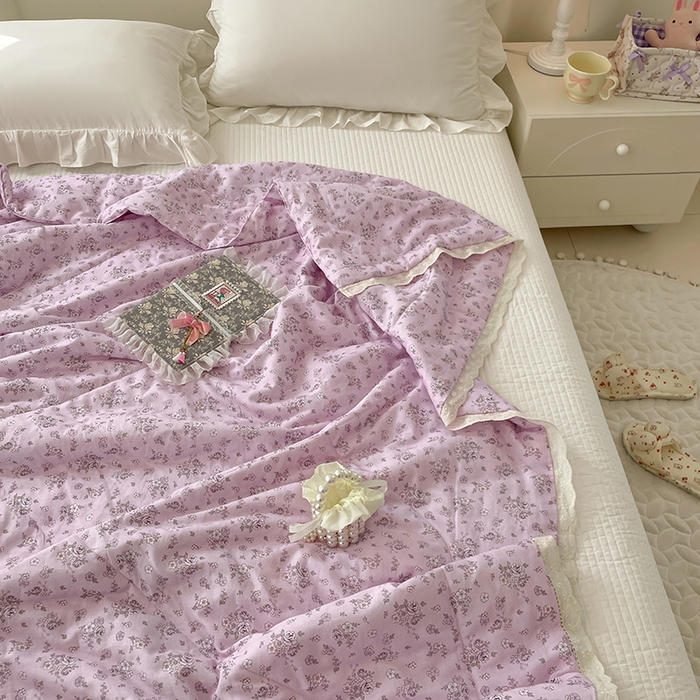 91家纺网 家纺一手货源 找家纺 yyds网供 2026新款A类法式花卉小清新全棉纯棉双层纱花边夏被夏凉被空调被 花季紫