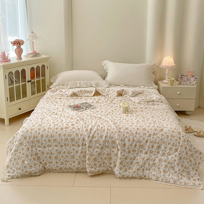 91家纺网 家纺一手货源 找家纺 yyds网供 2026新款A类法式花卉小清新全棉纯棉双层纱花边夏被夏凉被空调被 石竹花