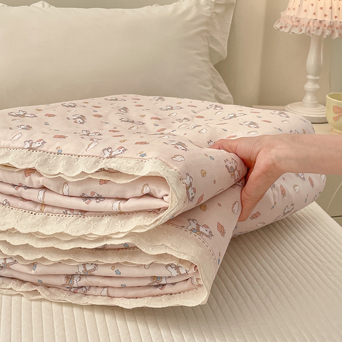 91家纺网 家纺一手货源 找家纺 yyds网供 2026新款A类法式花卉小清新全棉纯棉双层纱花边夏被夏凉被空调被 小粉马