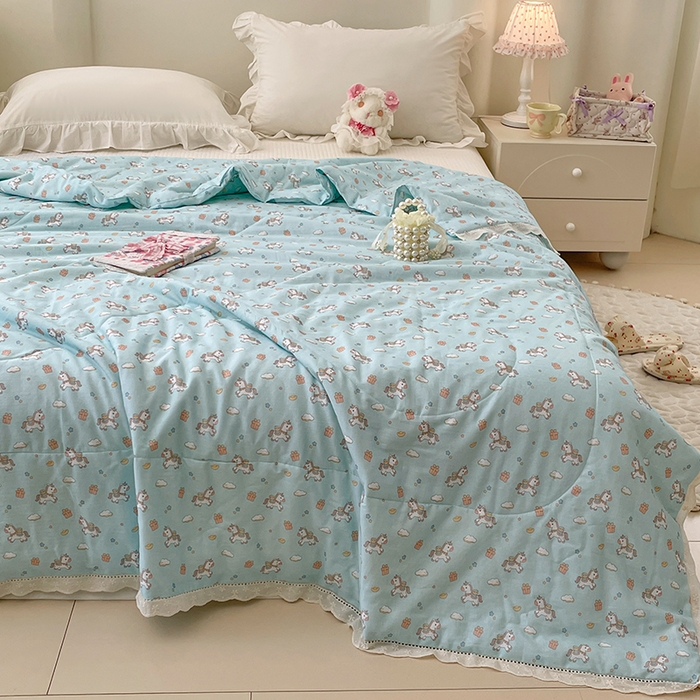 91家纺网 家纺一手货源 找家纺 yyds网供 2026新款A类法式花卉小清新全棉纯棉双层纱花边夏被夏凉被空调被 小蓝马