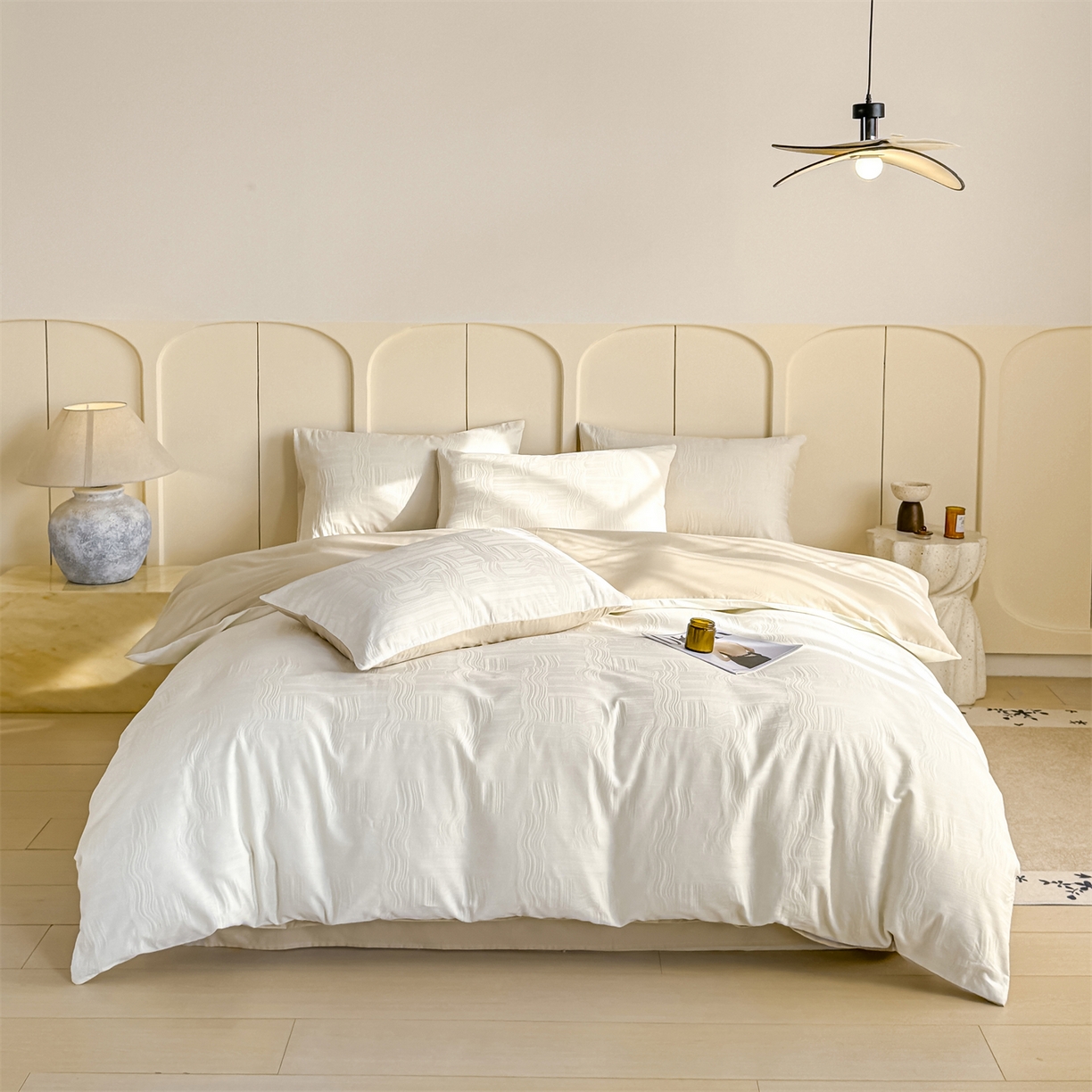 91家纺网 家纺一手货源 找家纺 灰鲸 2026新款全棉纯棉厚织贡缎大提花四件套 凡汐-杏仁奶霜