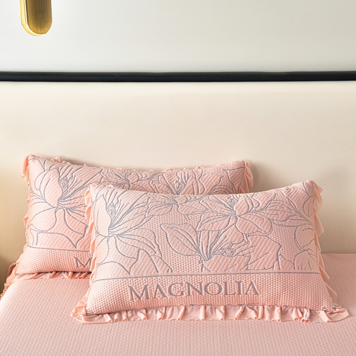 91家纺网 家纺一手货源 找家纺 诺梵家纺 2026新款 pe 乙纶立体提花凉豆豆席凉席床裙款【控价1.5米119 ；1.8米129；2.0米139】半夏-粉