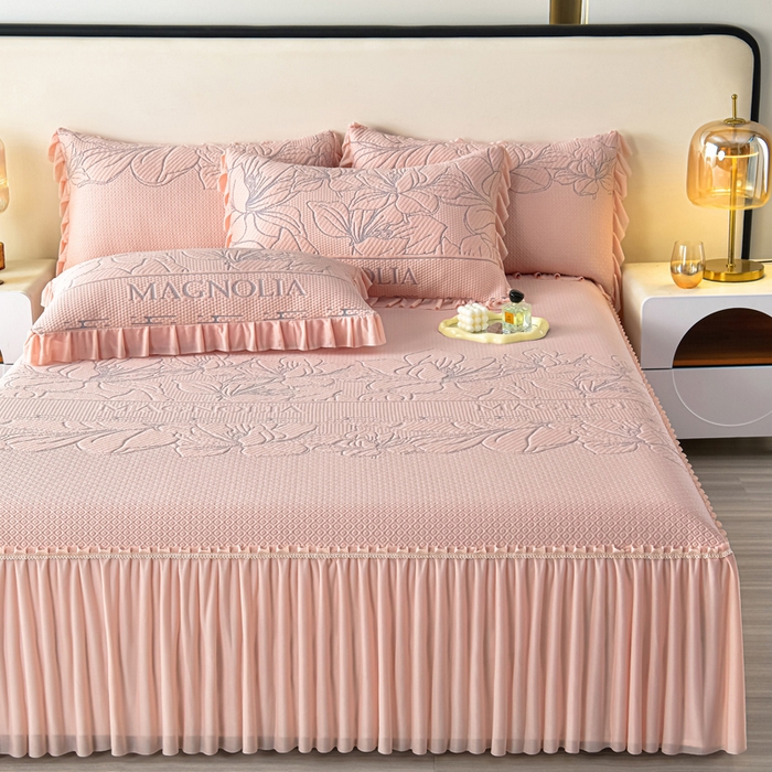 91家纺网 家纺一手货源 找家纺 诺梵家纺 2026新款 pe 乙纶立体提花凉豆豆席凉席床裙款【控价1.5米119 ；1.8米129；2.0米139】半夏-粉