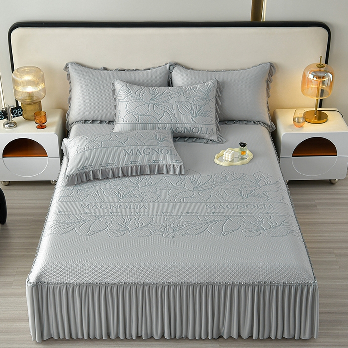 91家纺网 家纺一手货源 找家纺 诺梵家纺 2026新款 pe 乙纶立体提花凉豆豆席凉席床裙款【控价1.5米119 ；1.8米129；2.0米139】半夏-灰