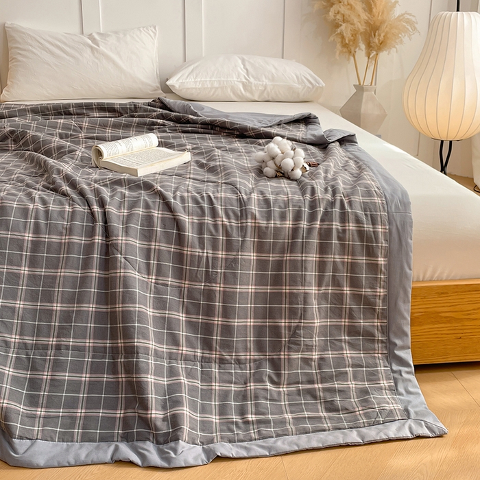 91家纺网 家纺一手货源 找家纺 yyds网供 2026新款无印格子A类里外全棉纯棉水洗棉新疆棉花夏被夏凉被空调被 灰大格