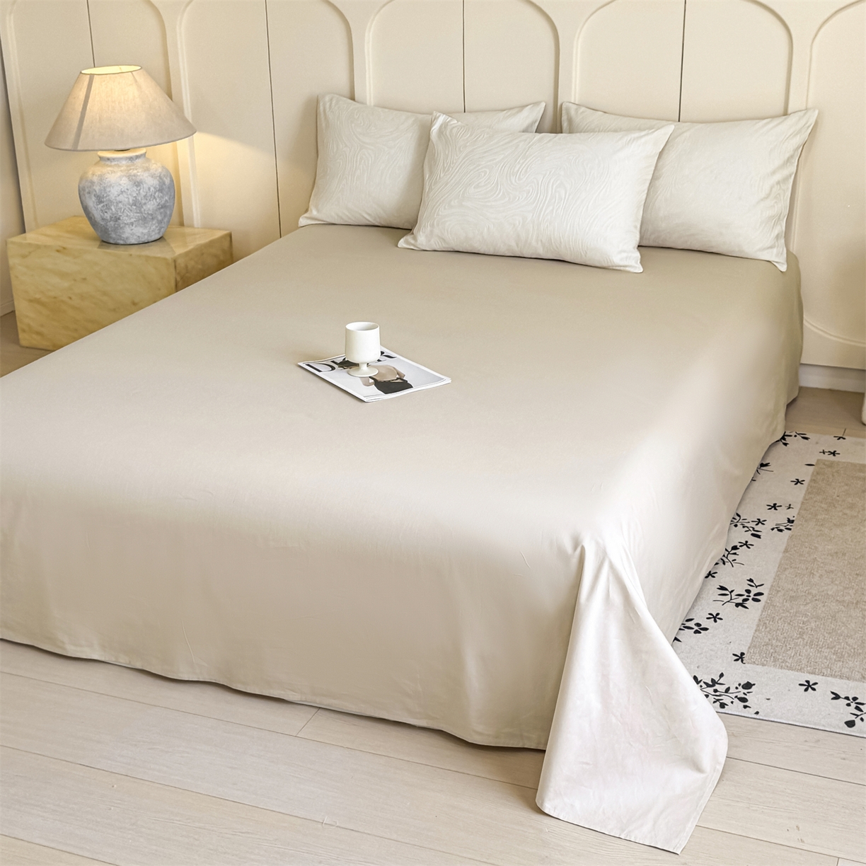 91家纺网 家纺一手货源 找家纺 灰鲸 2026新款全棉纯棉厚织贡缎大提花四件套 浮岚-杏仁奶霜