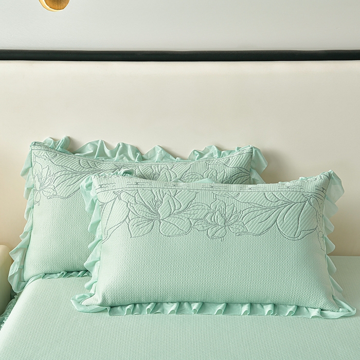 91家纺网 家纺一手货源 找家纺 诺梵家纺 2026新款 pe 乙纶立体提花凉豆豆席凉席床裙款【控价1.5米119 ；1.8米129；2.0米139】半夏-绿