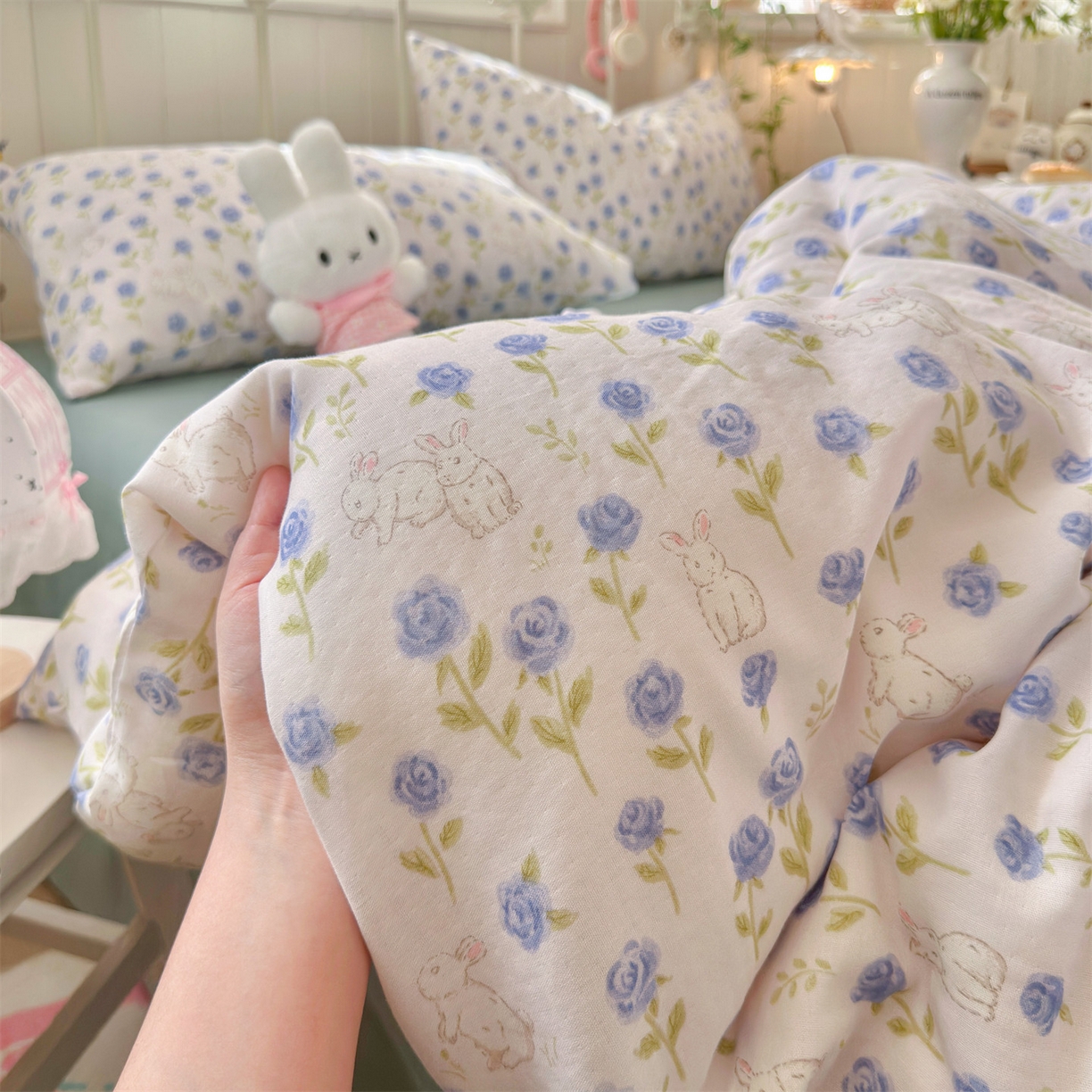 91家纺网 家纺一手货源 找家纺 名兮家居 2026春夏新款全棉纯棉A类双层纱四件套 双层纱-兰花小兔