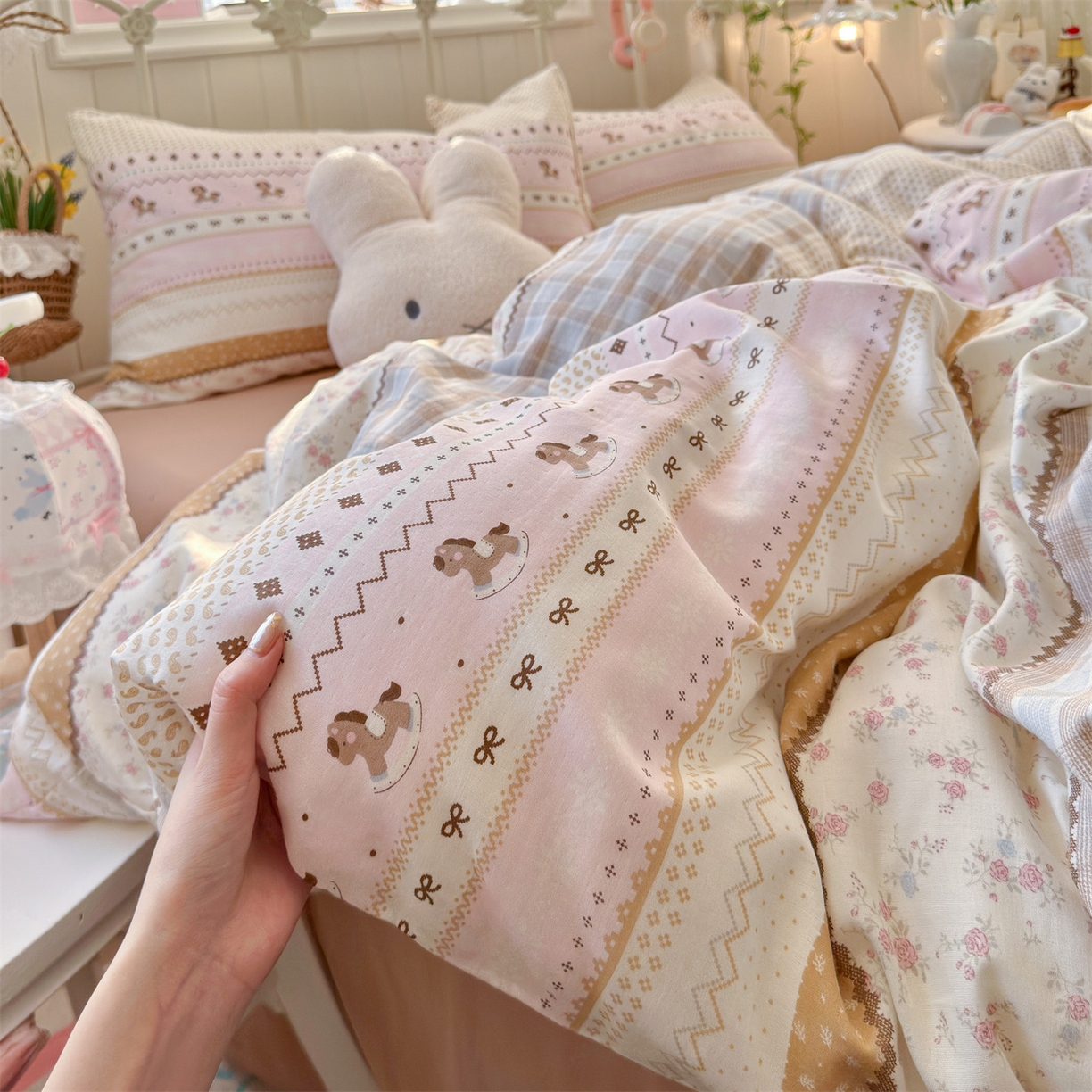 91家纺网 家纺一手货源 找家纺 名兮家居 2026春夏新款全棉纯棉A类双层纱四件套 双层纱-木马集