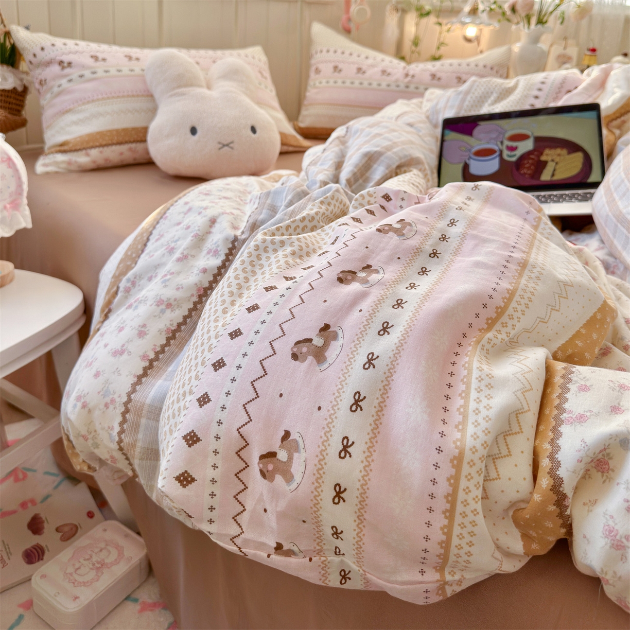 91家纺网 家纺一手货源 找家纺 名兮家居 2026春夏新款全棉纯棉A类双层纱四件套 双层纱-木马集