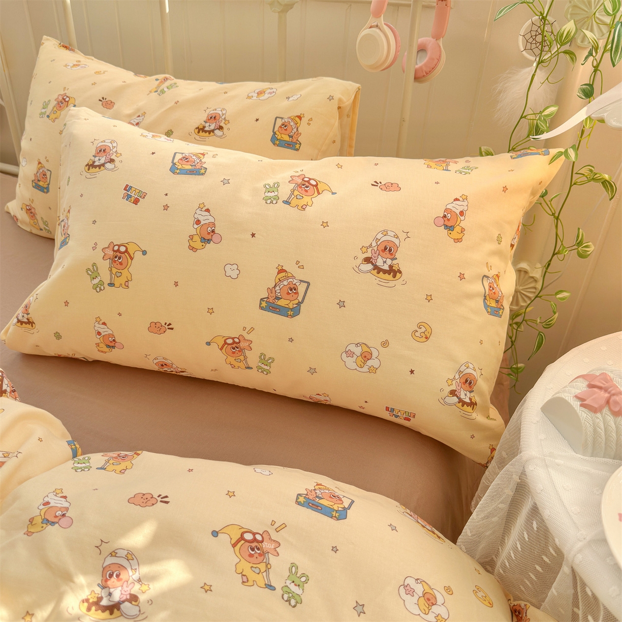 91家纺网 家纺一手货源 找家纺 名兮家居 2026春夏新款全棉纯棉A类双层纱四件套 双层纱-奶黄星仔