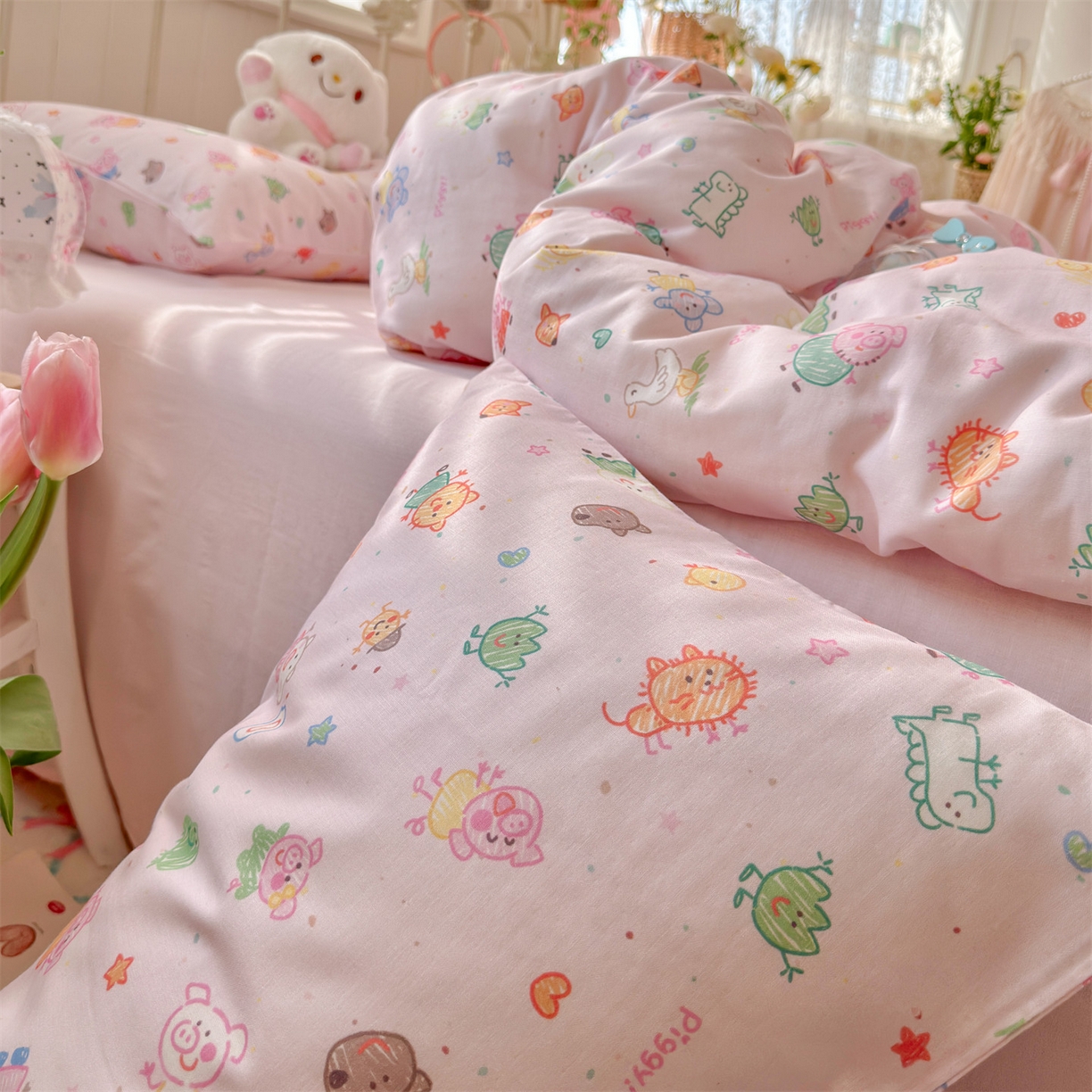 91家纺网 家纺一手货源 找家纺 名兮家居 2026春夏新款全棉纯棉A类双层纱四件套 双层纱-猪猪乐园