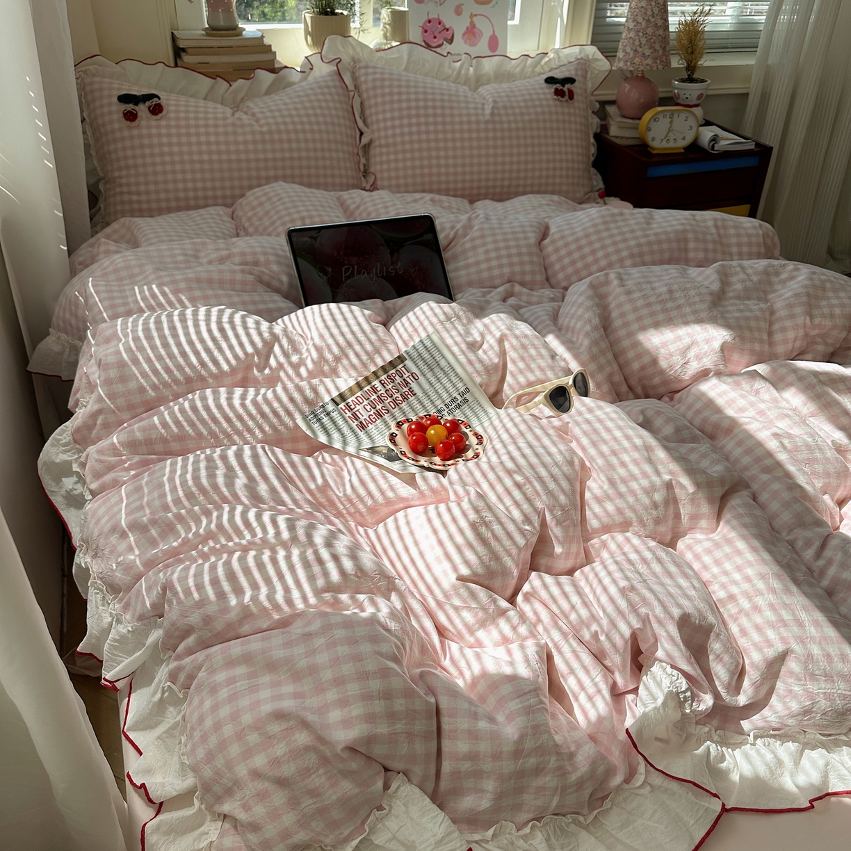 91家纺网 家纺一手货源 找家纺 首尔家纺 2026新款全棉色织水洗棉四件套花边款小红书ins风-樱桃可露丽 樱桃可露丽-粉格