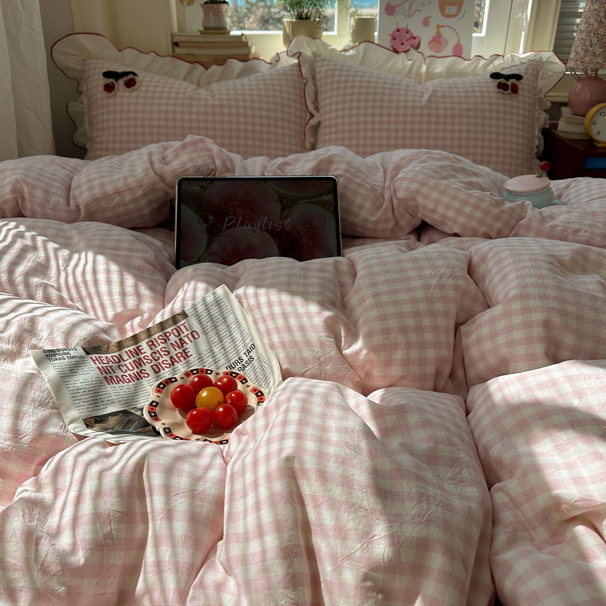 91家纺网 家纺一手货源 找家纺 首尔家纺 2026新款全棉色织水洗棉四件套花边款小红书ins风-樱桃可露丽 樱桃可露丽-粉格