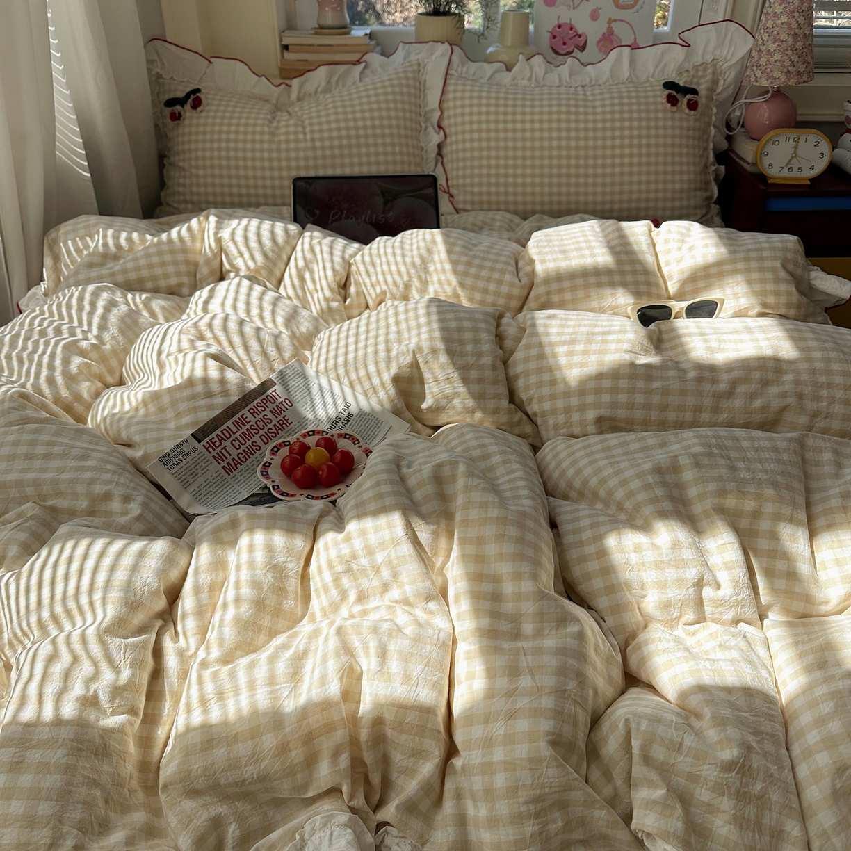 91家纺网 家纺一手货源 找家纺 首尔家纺 2026新款全棉色织水洗棉四件套花边款小红书ins风-樱桃可露丽 樱桃可露丽-黄格