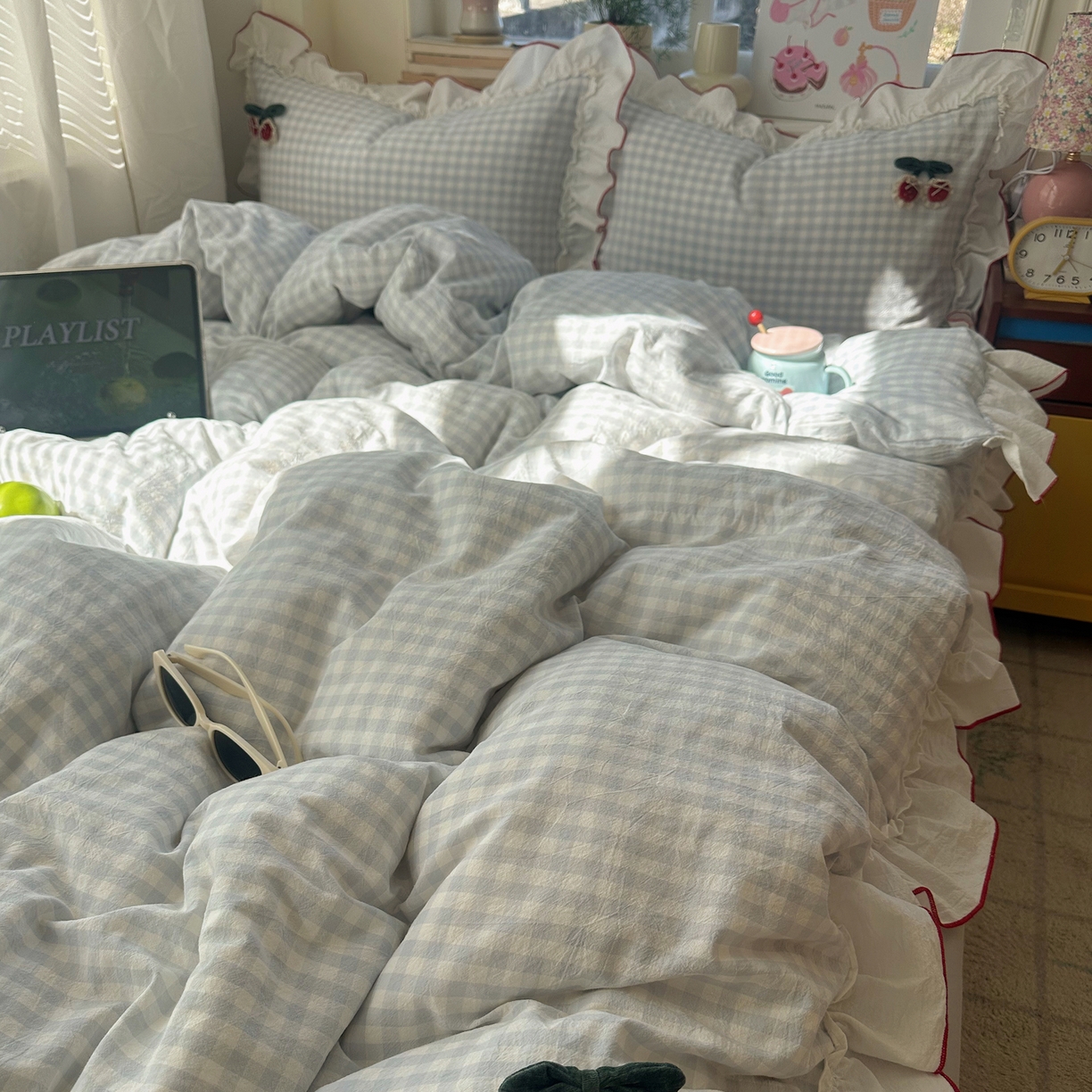 91家纺网 家纺一手货源 找家纺 首尔家纺 2026新款全棉色织水洗棉四件套花边款小红书ins风-樱桃可露丽 樱桃可露丽-蓝格