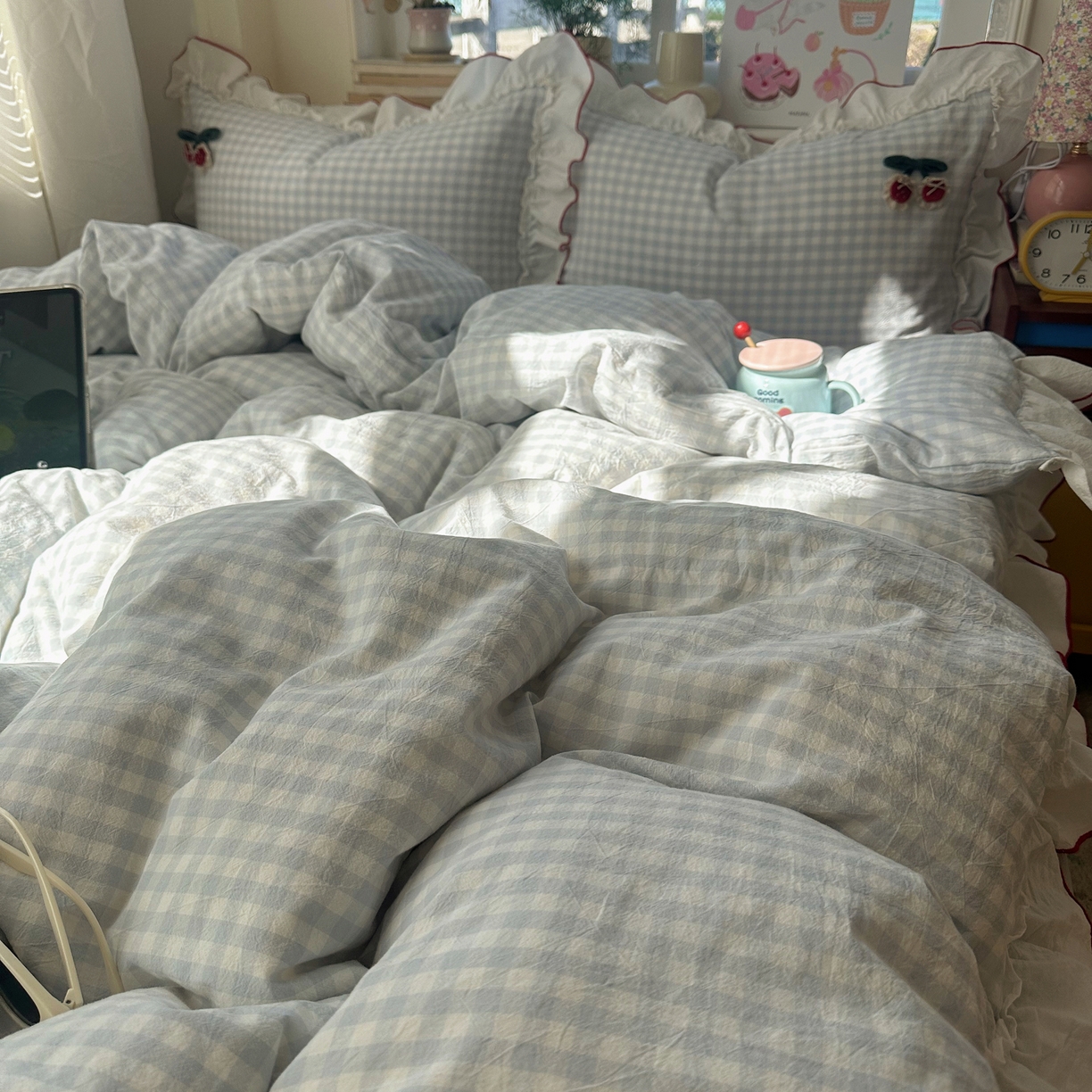 91家纺网 家纺一手货源 找家纺 首尔家纺 2026新款全棉色织水洗棉四件套花边款小红书ins风-樱桃可露丽 樱桃可露丽-蓝格