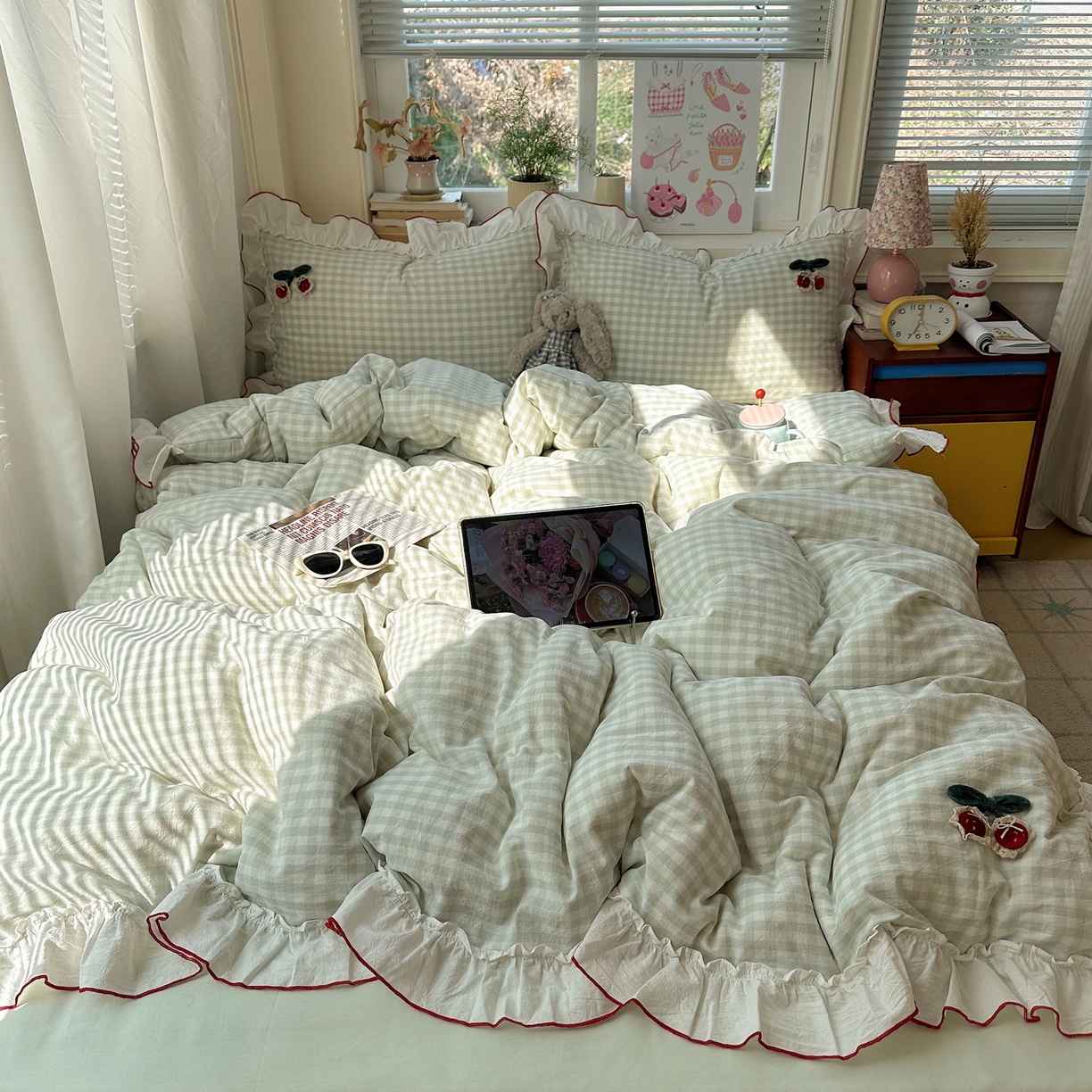 91家纺网 家纺一手货源 找家纺 首尔家纺 2026新款全棉色织水洗棉四件套花边款小红书ins风-樱桃可露丽 樱桃可露丽-绿格