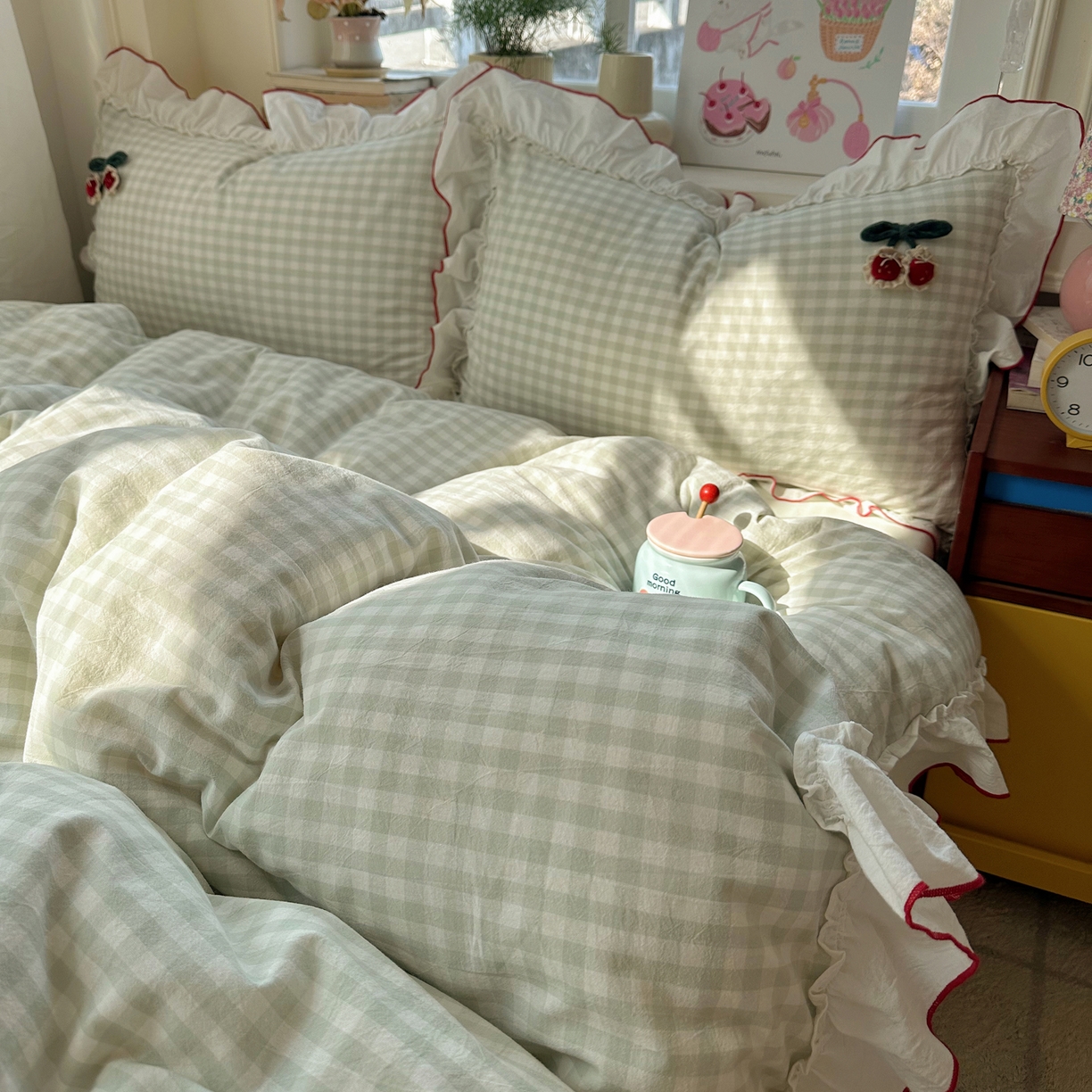 91家纺网 家纺一手货源 找家纺 首尔家纺 2026新款全棉色织水洗棉四件套花边款小红书ins风-樱桃可露丽 樱桃可露丽-绿格