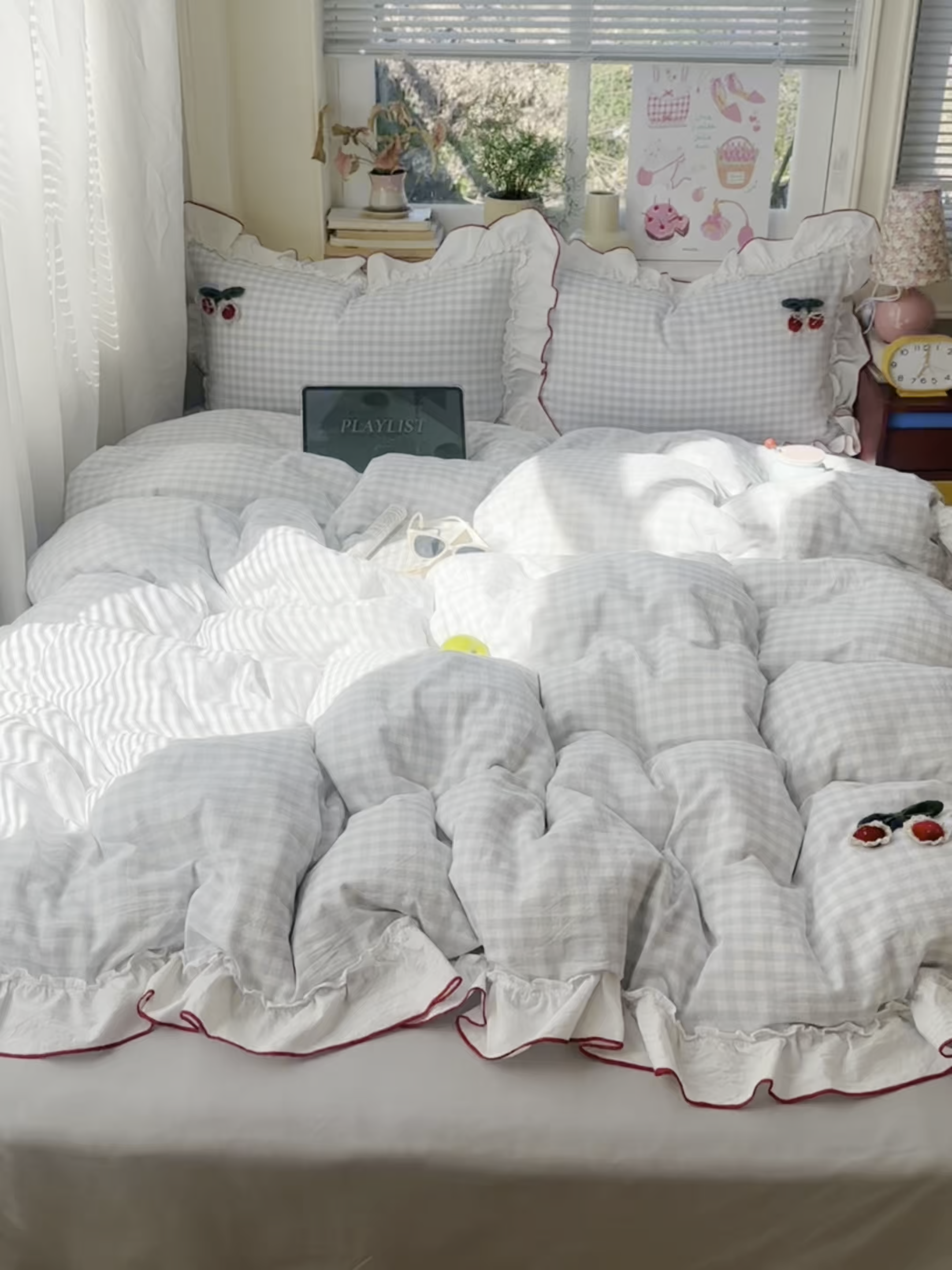 91家纺网 家纺一手货源 找家纺 首尔家纺 2026新款全棉色织水洗棉四件套花边款小红书ins风-樱桃可露丽 樱桃可露丽-蓝格