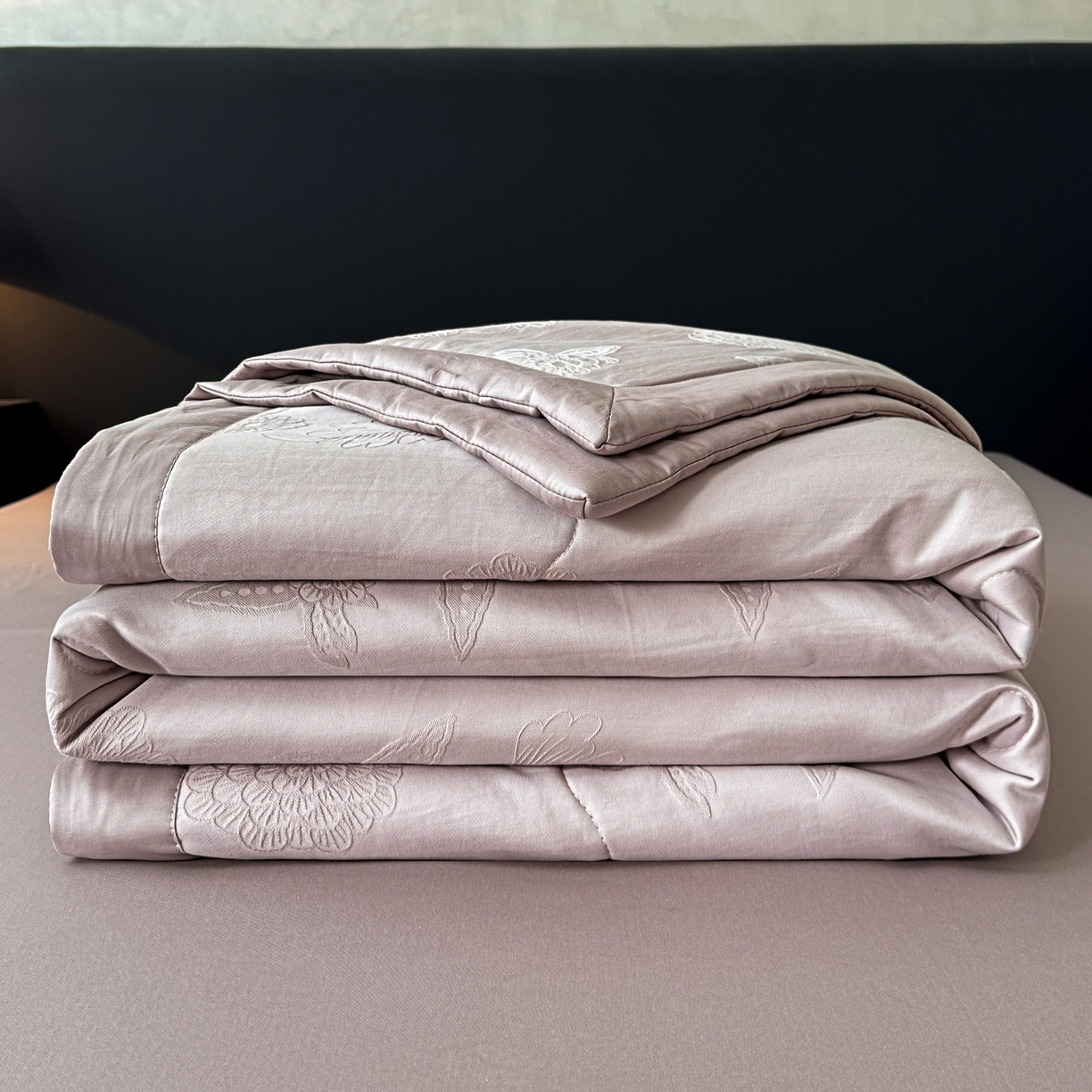 91家纺网 家纺一手货源 找家纺 （总）乐家毛巾被（工厂自产自销） 2026春夏新款全棉60S长绒棉立体厚织提花整张棉花夏被四件套单夏被枕套夏凉被空