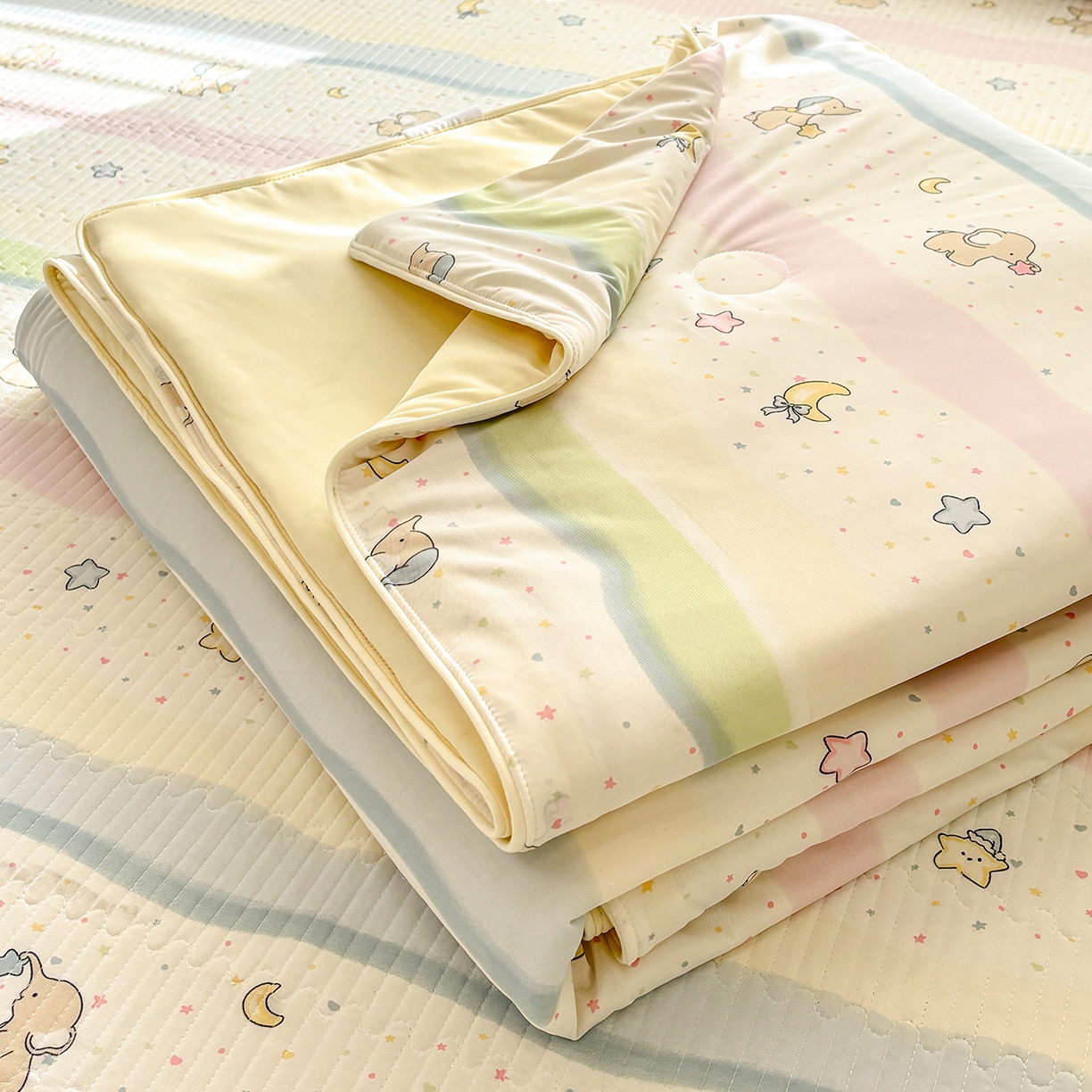 91家纺网 家纺一手货源 找家纺 （总）优悦生活馆 2026新款麻绳款锦氨凉感丝夏被