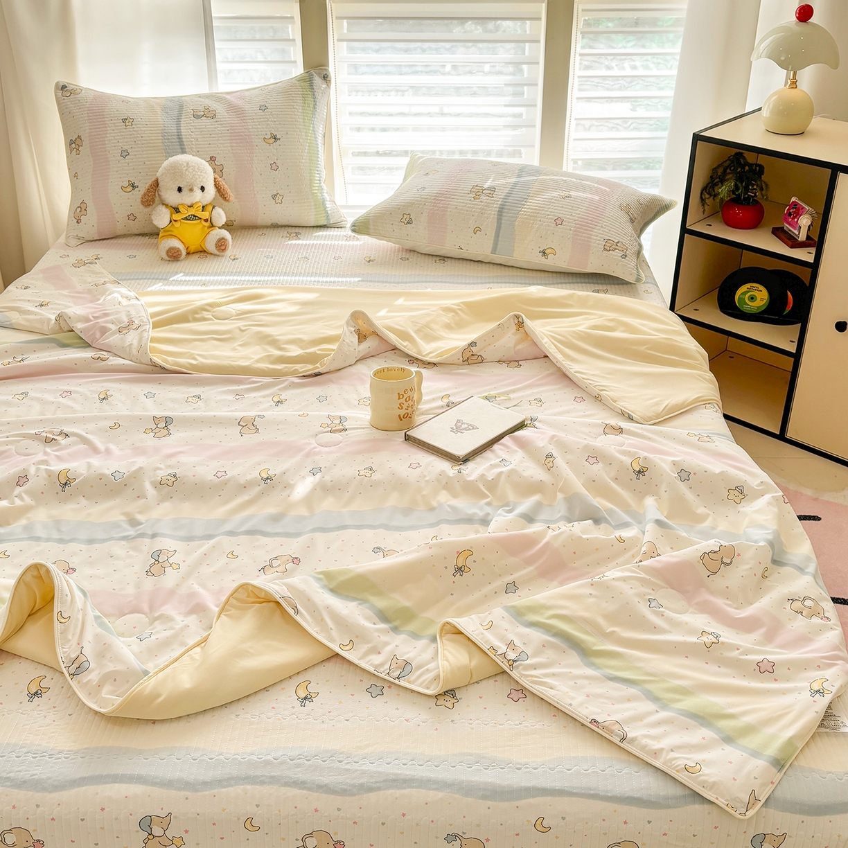 91家纺网 家纺一手货源 找家纺 优悦生活馆 2026新款麻绳款锦氨凉感丝夏被 彩条小象