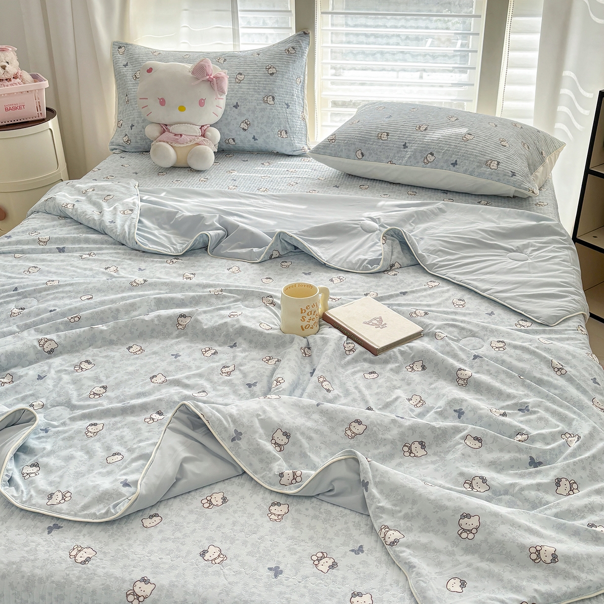 91家纺网 家纺一手货源 找家纺 优悦生活馆 2026新款麻绳款锦氨凉感丝夏被 小猫花朵