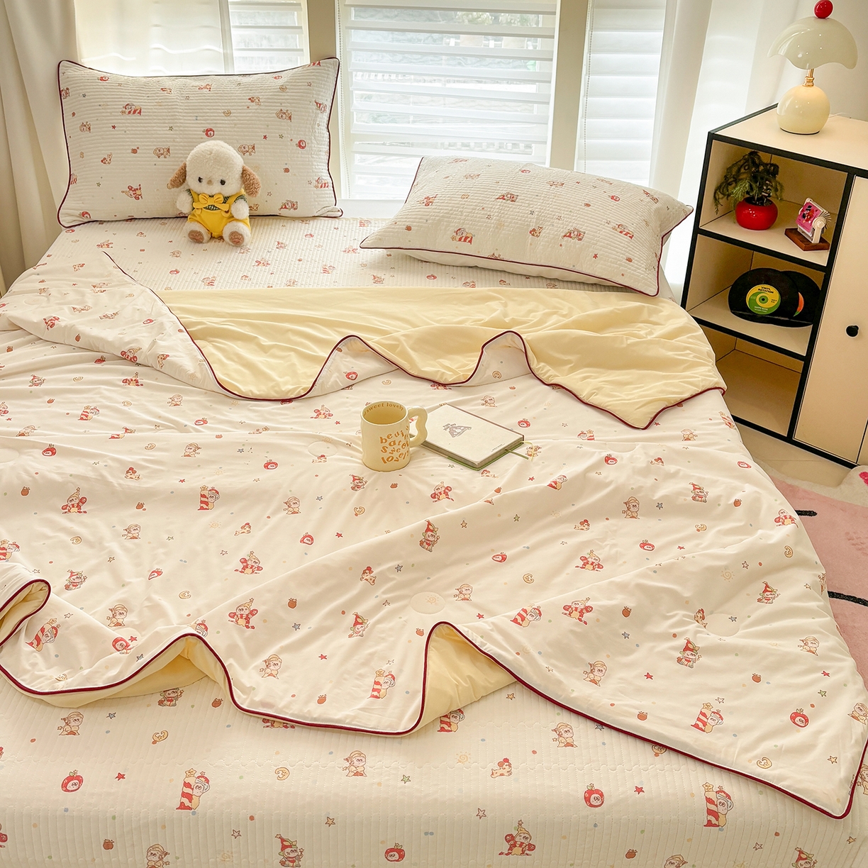 91家纺网 家纺一手货源 找家纺 优悦生活馆 2026新款麻绳款锦氨凉感丝夏被 水果小人