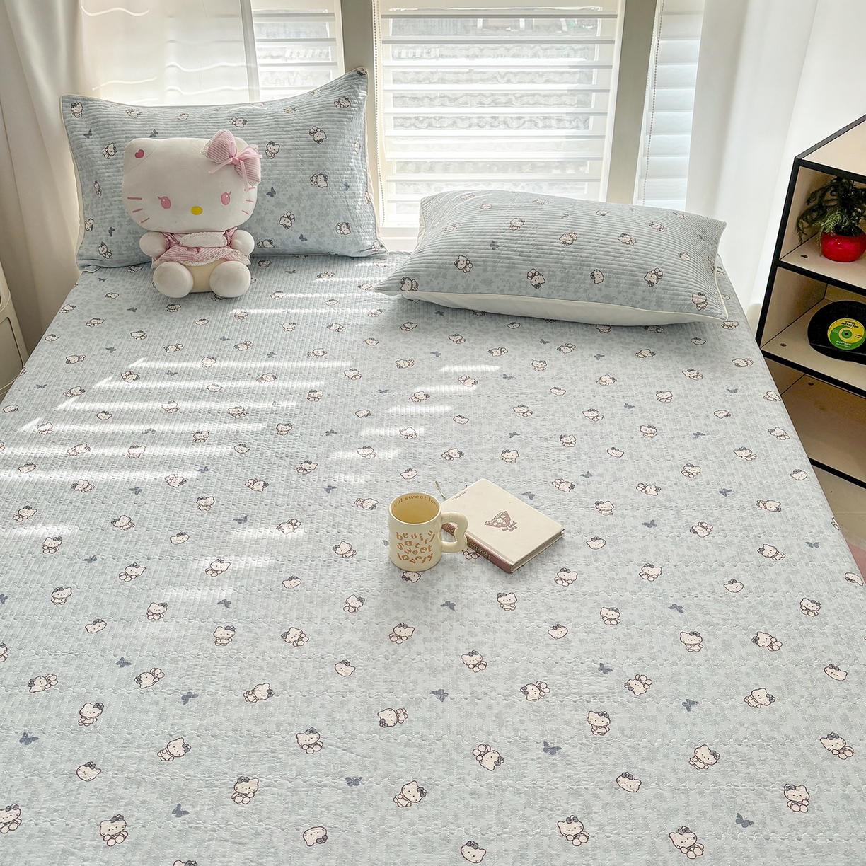 91家纺网 家纺一手货源 找家纺 优悦生活馆 2026新款麻绳款锦氨凉感丝夏被 小猫花朵