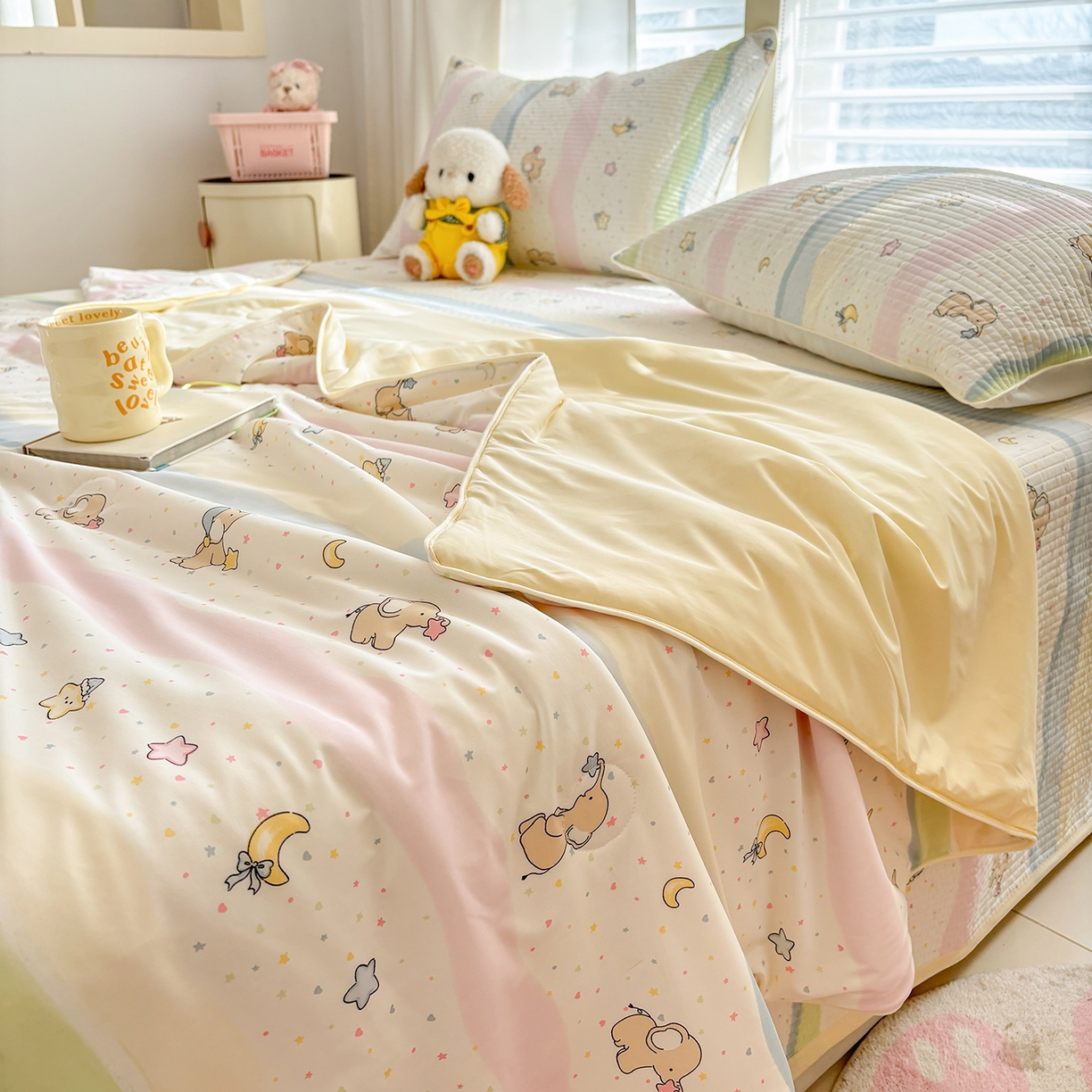 91家纺网 家纺一手货源 找家纺 优悦生活馆 2026新款麻绳款锦氨凉感丝夏被 彩条小象