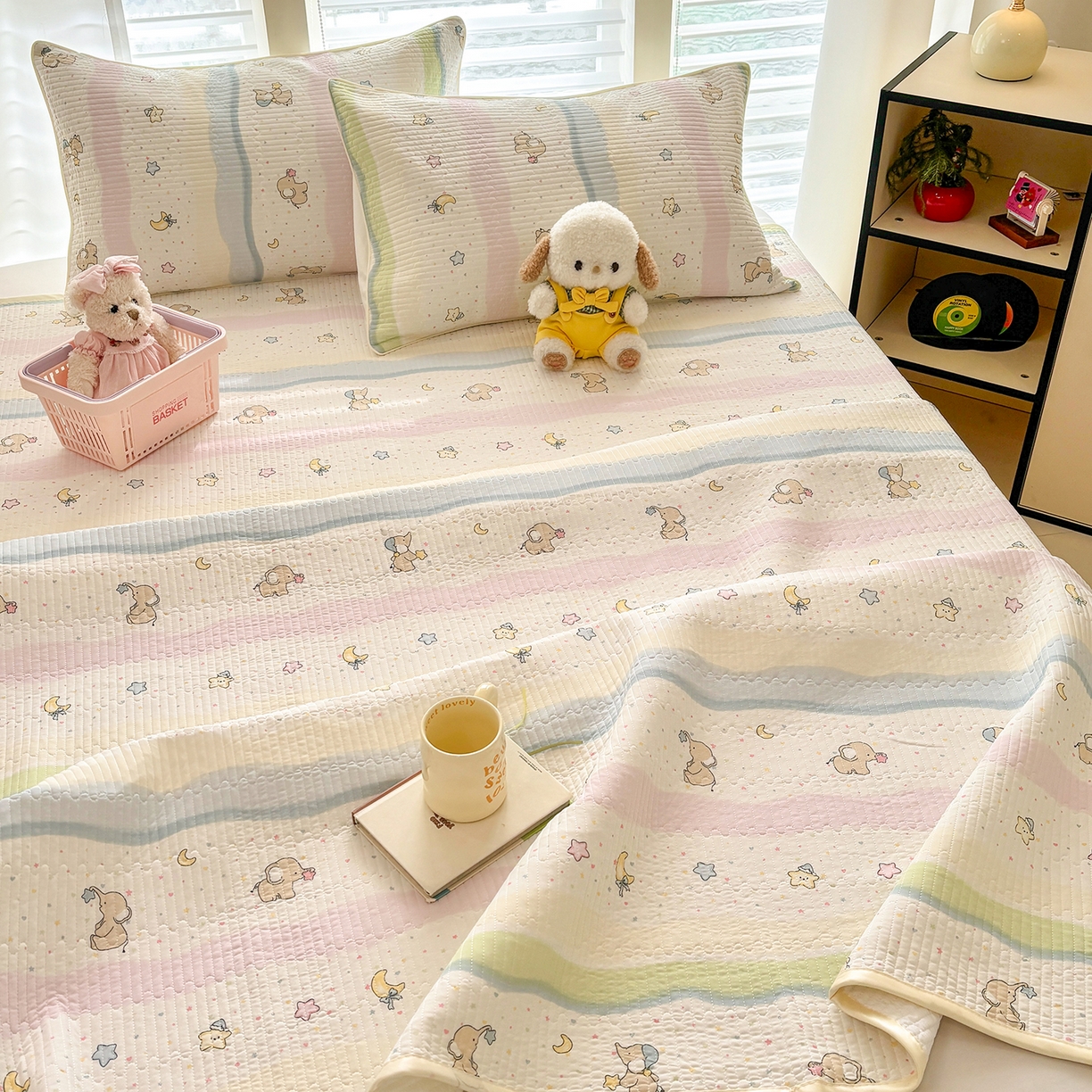 91家纺网 家纺一手货源 找家纺 优悦生活馆 2026新款麻绳款锦氨凉感丝夏被 彩条小象