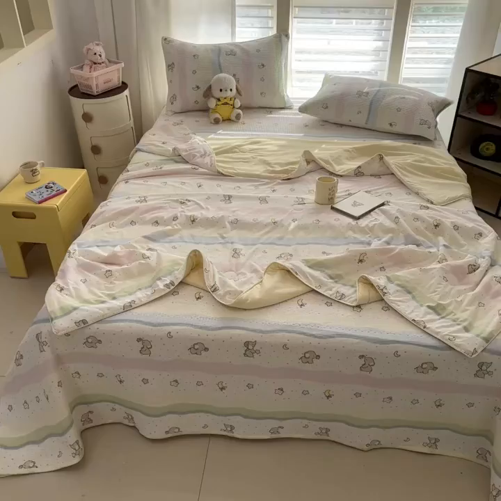 91家纺网 家纺一手货源 找家纺 优悦生活馆 2026新款麻绳款锦氨凉感丝夏被 彩条小象