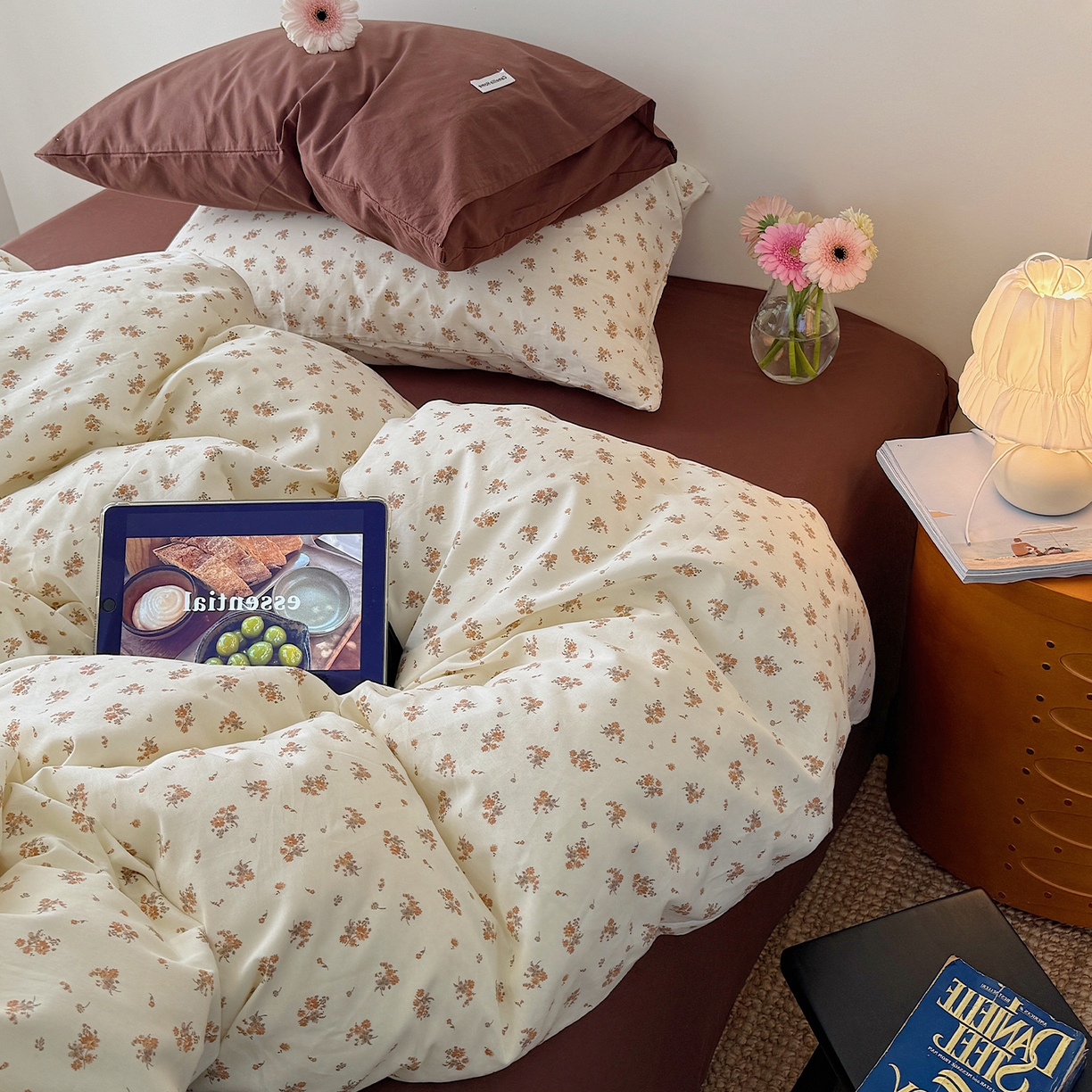 91家纺网 家纺一手货源 找家纺 山茶家居-原创设计 2026新款全棉碎花系列四件套-曼岛 曼岛-甜棕