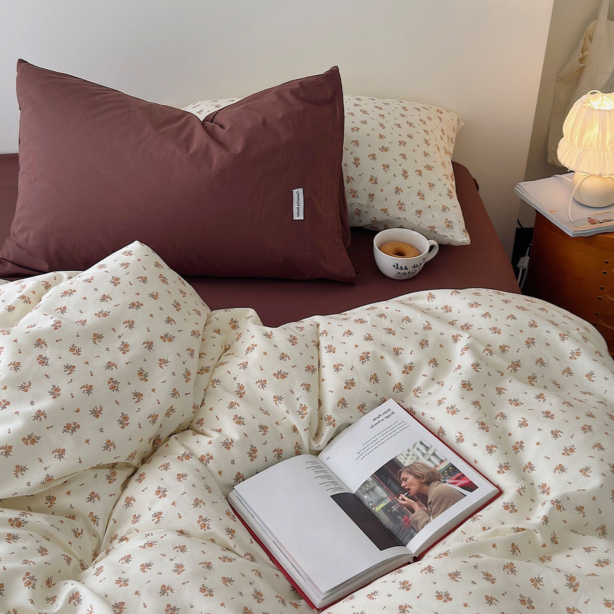 91家纺网 家纺一手货源 找家纺 山茶家居-原创设计 2026新款全棉碎花系列四件套-曼岛 曼岛-甜棕