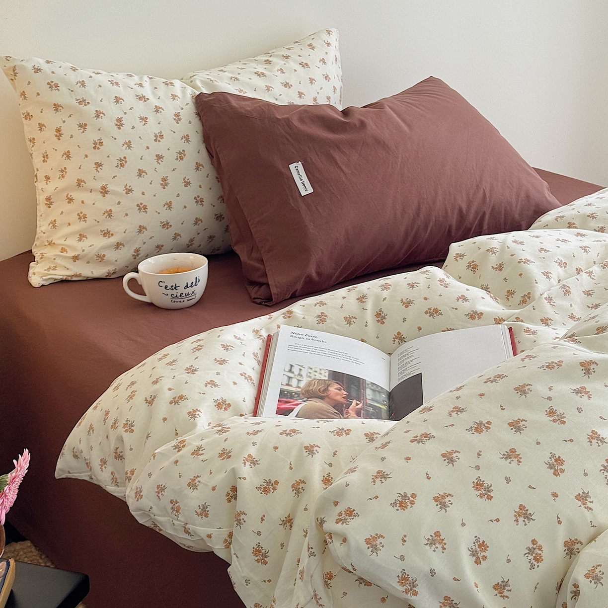 91家纺网 家纺一手货源 找家纺 山茶家居-原创设计 2026新款全棉碎花系列四件套-曼岛 曼岛-甜棕