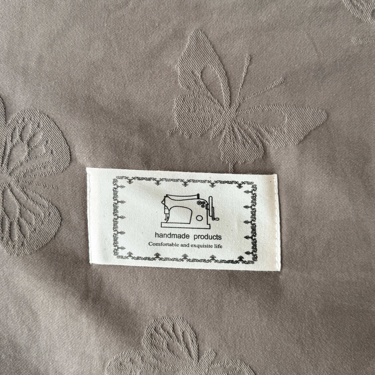 91家纺网 家纺一手货源 找家纺 乐家毛巾被（工厂自产自销） 2026春夏新款全棉60S长绒棉立体厚织提花整张棉花夏被四件套单夏被枕套夏凉被空 蝶影