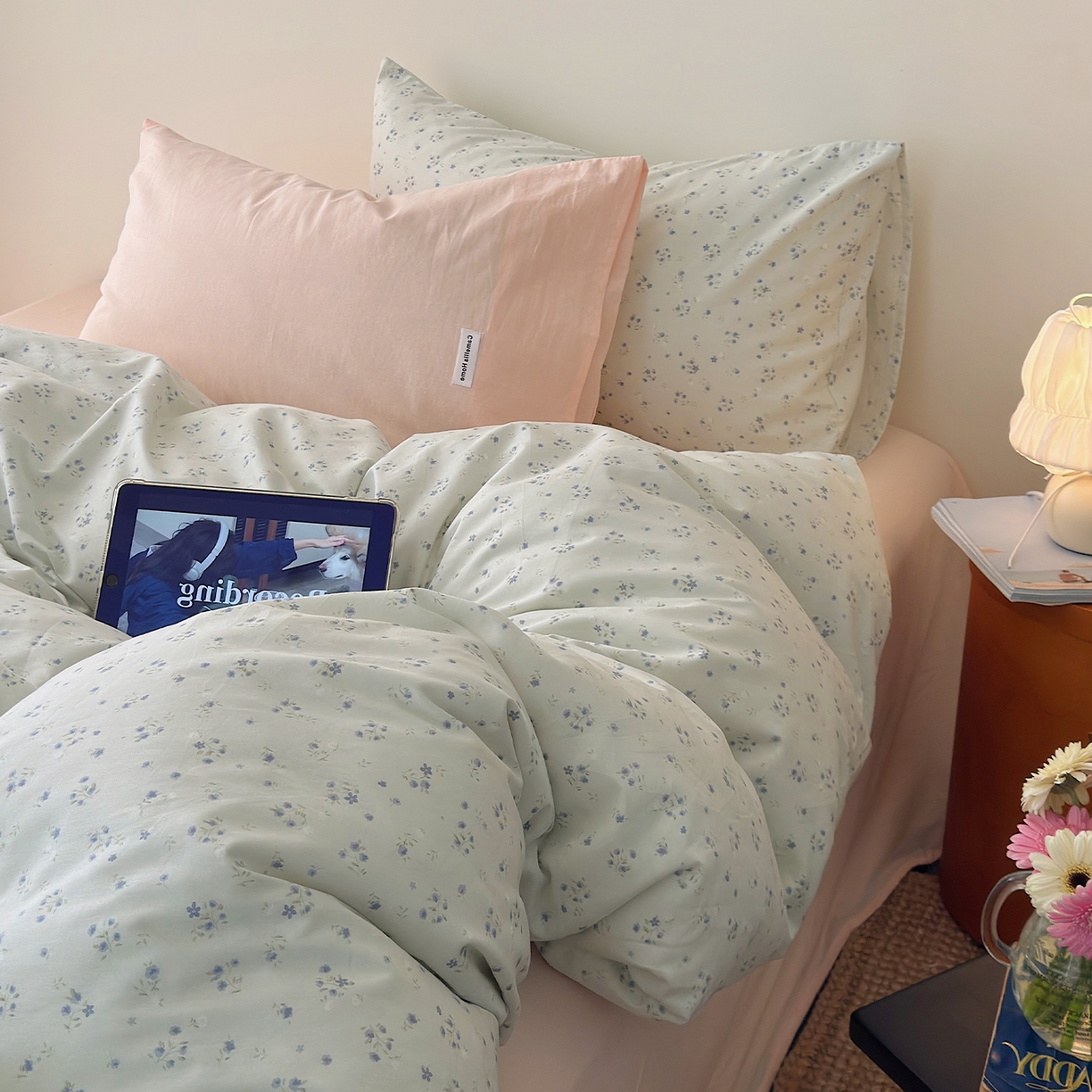 91家纺网 家纺一手货源 找家纺 山茶家居-原创设计 2026新款全棉碎花系列四件套-曼岛 曼岛-奶绿